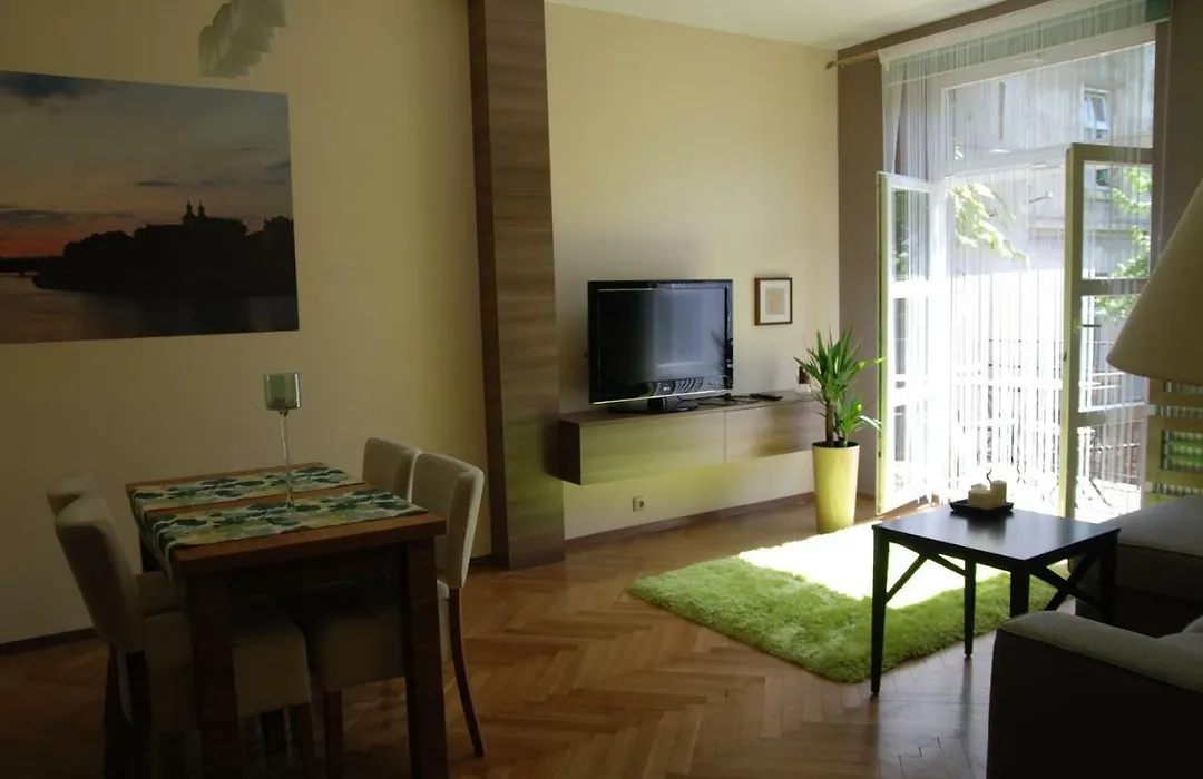 Excellent Apartment With Balcony-1