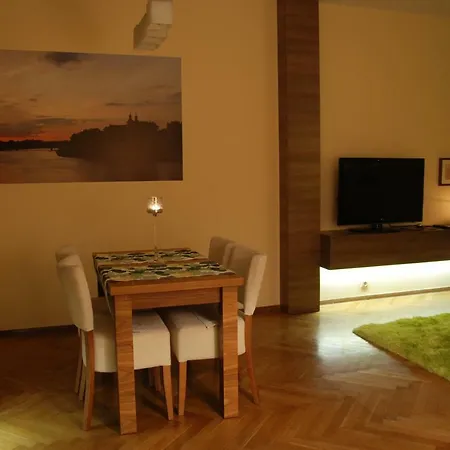 Excellent Apartment With Balcony-3